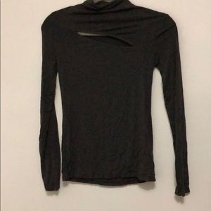 Long sleeve Guess top